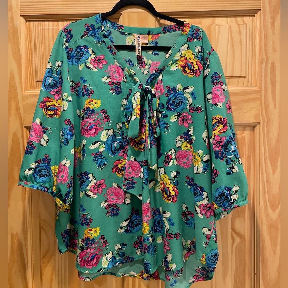 Eyeshadow Brand Green Floral Blouse